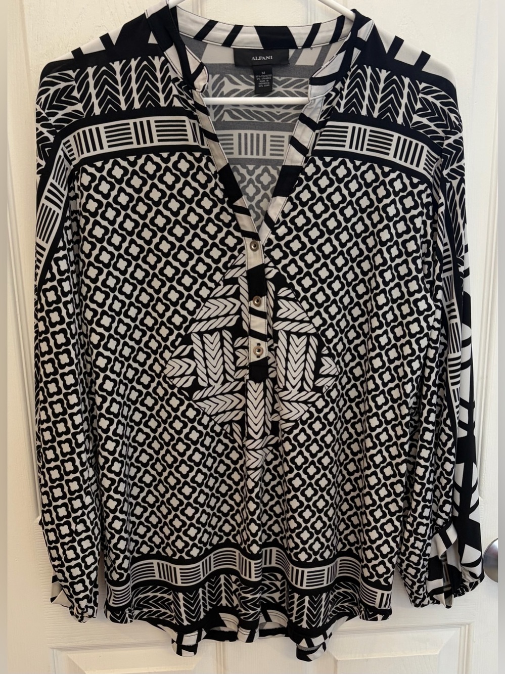 Alfani Black & White Geometric Print Tunic Top, Women’s Medium